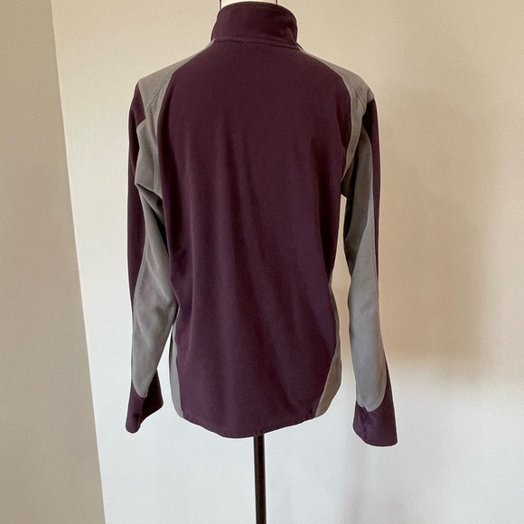 The North Face quarter zip in a size large - Picture 6 of 11